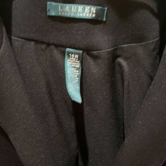 Lauren By Ralph Lauren Ladies Black Jacket/Blazer With Band Hem. Size 16W - Picture 3 of 6